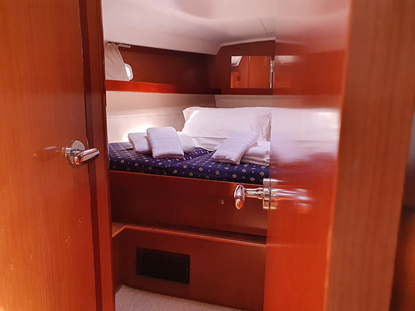 Yacht Front cabin